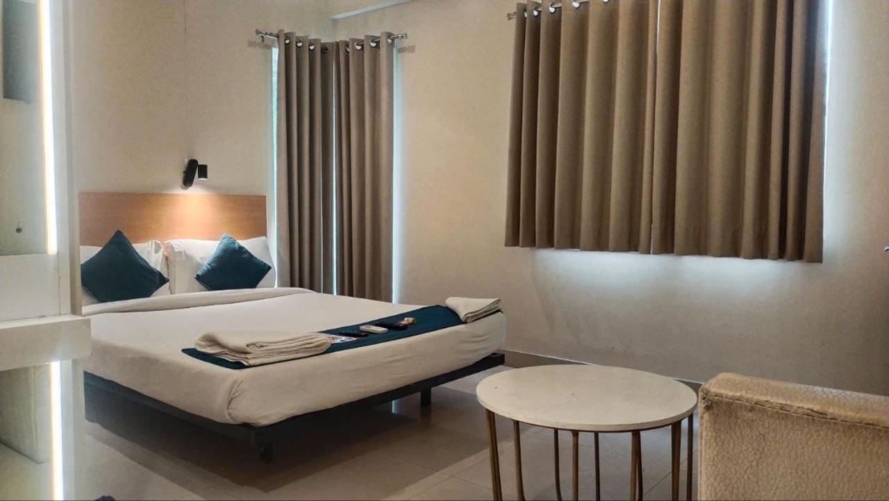 Hotel Mayfair Tower Kolkata Ngoại thất bức ảnh
