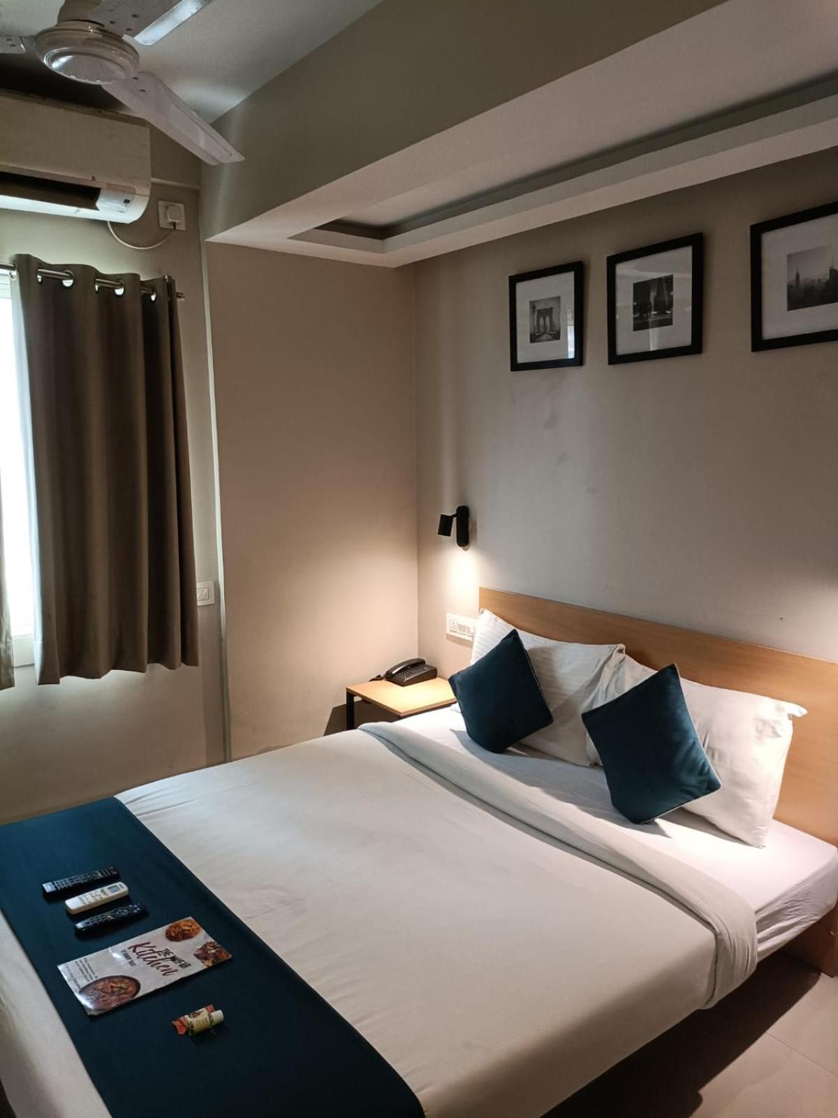 Hotel Mayfair Tower Kolkata Ngoại thất bức ảnh