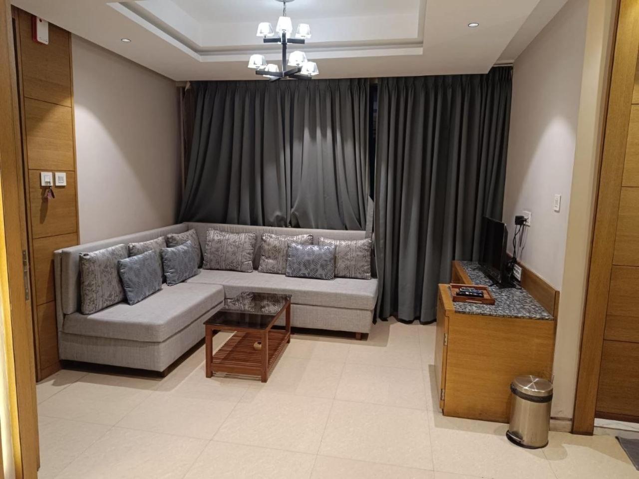 Hotel Mayfair Tower Kolkata Ngoại thất bức ảnh